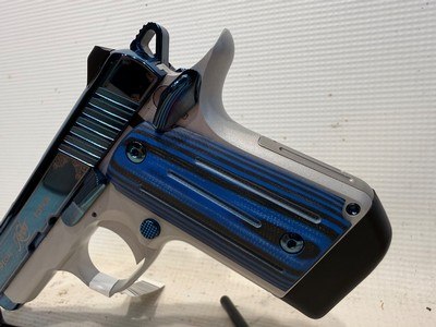 Kimber Micro 9 Sapphire 9mm w/ Original Box and Paperwork MINT CONDITION - Image 5 of 17