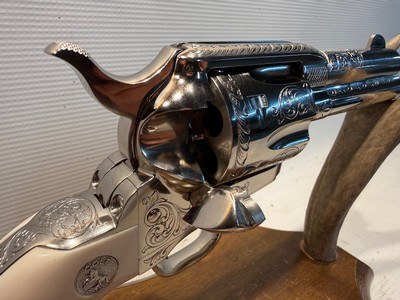 NIB Colt Custom Shop SAA.38 Spl. w/ 3 1/2” Barrel, Original Box and Engraved by Master Engraver Scalese - Image 7 of 21
