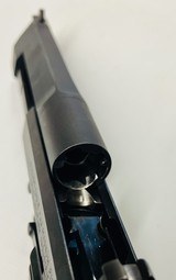 Magnum Research Desert Eagle 44 Magnum - 11 of 15