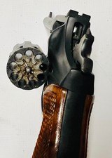 High Standard Sentinel Deluxe R107 – .22 LR Double-Action Revolver - 7 of 11