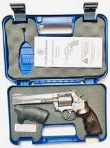 Smith & Wesson Model 686-6 .357 Magnum Revolver - 12 of 14