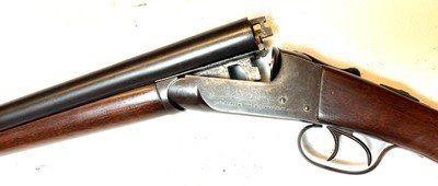 Ithaca 16 Gauge Side-by-Side Double Barrel Shotgun – Dog Scene Engraving – 28