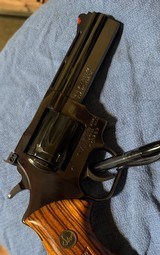 Dan Wesson 357 magnum - 7 of 11