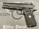 Wilson Combat Experior .45 flat trigger/ night sight - 7 of 9