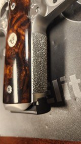 Wilson Combat Tactical Supergrade SS Lvl 3 Engraved .45 - 7 of 15