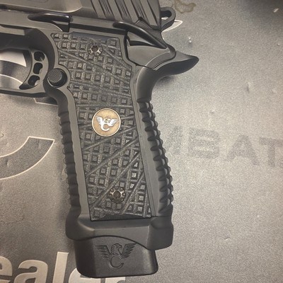Wilson Combat Experior Elite 9mm - Image 2 of 11