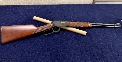 Pristine ~ Winchester Model 9422 ~ .22 Magnum ~ Lever-Action ~ Original Like-New!!