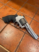 Smith & Wesson Model 986 7-Shot 9mm Target Revolver - 3 of 9