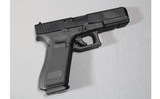 Glock ~ 17 (Gen 5) ~ 9mm Luger - 1 of 2