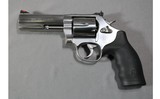 Smith & Wesson ~ 686-6 ~ .357 MAG - 2 of 3