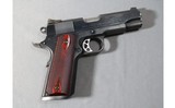 Colt ~ Combat Commander ~ 9mm Luger