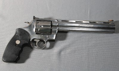 Colt ~ Anaconda ~ .44 Magnum