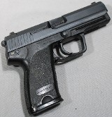 Heckler & Koch ~ USP ~ .40 S&W - 1 of 6