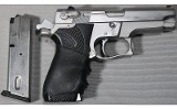 Smith & Wesson ~ Model 5906 ~ 9mm - 2 of 7