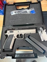 CZ Shadow 2 Tatget Pistol Liker New In Box With Extras - 1 of 3