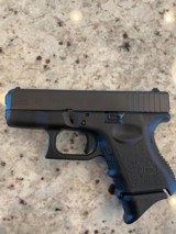 Glock 26 generation 3 with case and 3 magazines 9mm - 1 of 8
