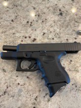 Glock 26 generation 3 with case and 3 magazines 9mm - 4 of 8