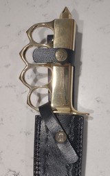 Hand made commando knuckle knife, brass and stainless blade - 2 of 10