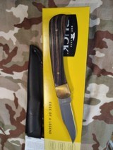Buck model 101 fixed blade, discontinued, new in the box with sheath and papers - 2 of 8