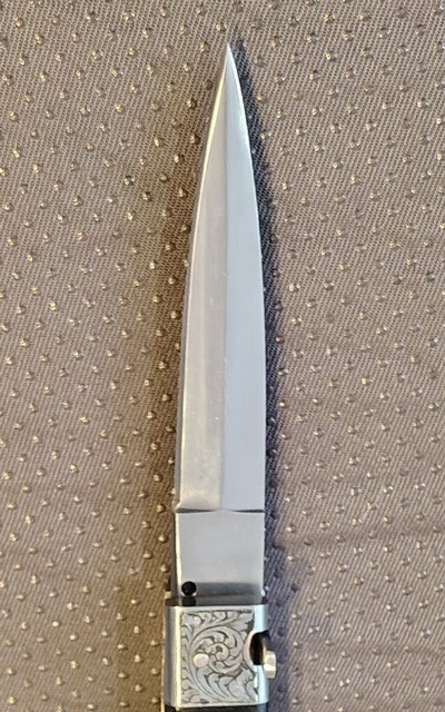 Beautiful handmade fully engraved switchblade - Image 9 of 12
