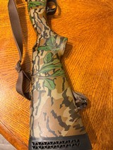 Remington 870 sps-t green leaf shotgun. - 7 of 11 Remington 870 sps-t green leaf shotgun. - 7 of 11