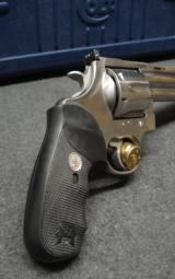 COLT ANACONDA 44MAG 8