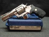COLT ANACONDA 4 INCH
44MAG MATCHING BOX DRILLED AND TAPPED MODEL - 1 of 15