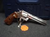 COLT PYTHON ELITE STAINLESS MATCHING BOX
- 9 of 15
