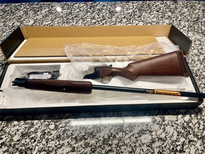 NEW IN BOX BROWNING BT99 34 INCH