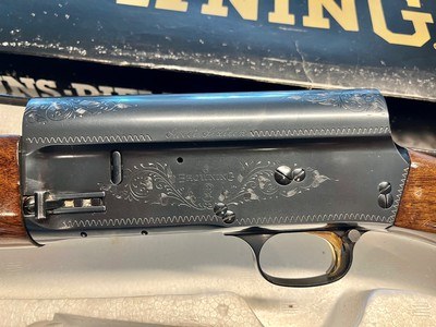 BROWNING SWEET SIXTEEN WITH ORIGINAL BOX INVECTOR CHOKES - Image 3 of 15