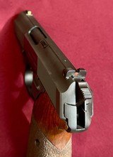 Walther P5, Very Good Condition, Matching, 9mm, 2 Mags, w/Box, Test Target, Wood Grips! - 15 of 18