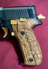 SIG JP226 -125th Jahre (125 years, 1860-1985) Anniversary in 9mm w/Presentation Case, P226 - 9 of 20