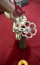 Ruger Super Redhawk 44 Mag, Double Action Stainless, 7.5” BBL, w/ Matching Box, Scope Rings, Paperwork, Excellent Condition! - 8 of 20