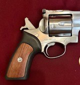 Ruger Super Redhawk 44 Mag, Double Action Stainless, 7.5” BBL, w/ Matching Box, Scope Rings, Paperwork, Excellent Condition! - 5 of 20