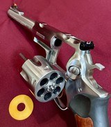 Ruger Super Redhawk 44 Mag, Double Action Stainless, 7.5” BBL, w/ Matching Box, Scope Rings, Paperwork, Excellent Condition! - 16 of 20