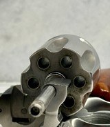 1993 Smith Wesson Model 617 LONGTUBE No Dash .22LR with Combats - 8 of 9