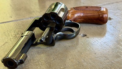 1983 LNIB RARE Smith Wesson MODEL 547 3in Complete Package, No-Moon-Clip 9mm - Image 11 of 12