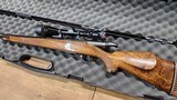 Weatherby Mark V Deluxe .300 WBY MAG RH - 7 of 8