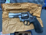 Smith & Wesson
M610
10MM - 3 of 4