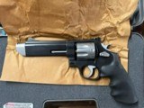 Smith & Wesson
M627
357 Mag. - 4 of 4