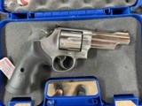 Smith & Wesson
M629
44 Mag - 3 of 4