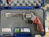 Smith & Wesson
M629
Deluxe
44 Magnum - 4 of 4