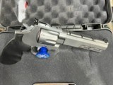 Smith & Wesson
M629
44 Magnum - 2 of 4