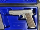 Dan Wesson 1911
specialist Commander
45
ACP. - 4 of 4