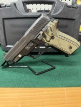 Sig Sauer M11-A1 Compact 9mm - 2 of 5