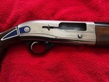 Beretta AL391 Teknys Sport 12 gauge, 3" chamber, 30" barrel with full set of Optima chokes and molded carry case. - 3 of 14