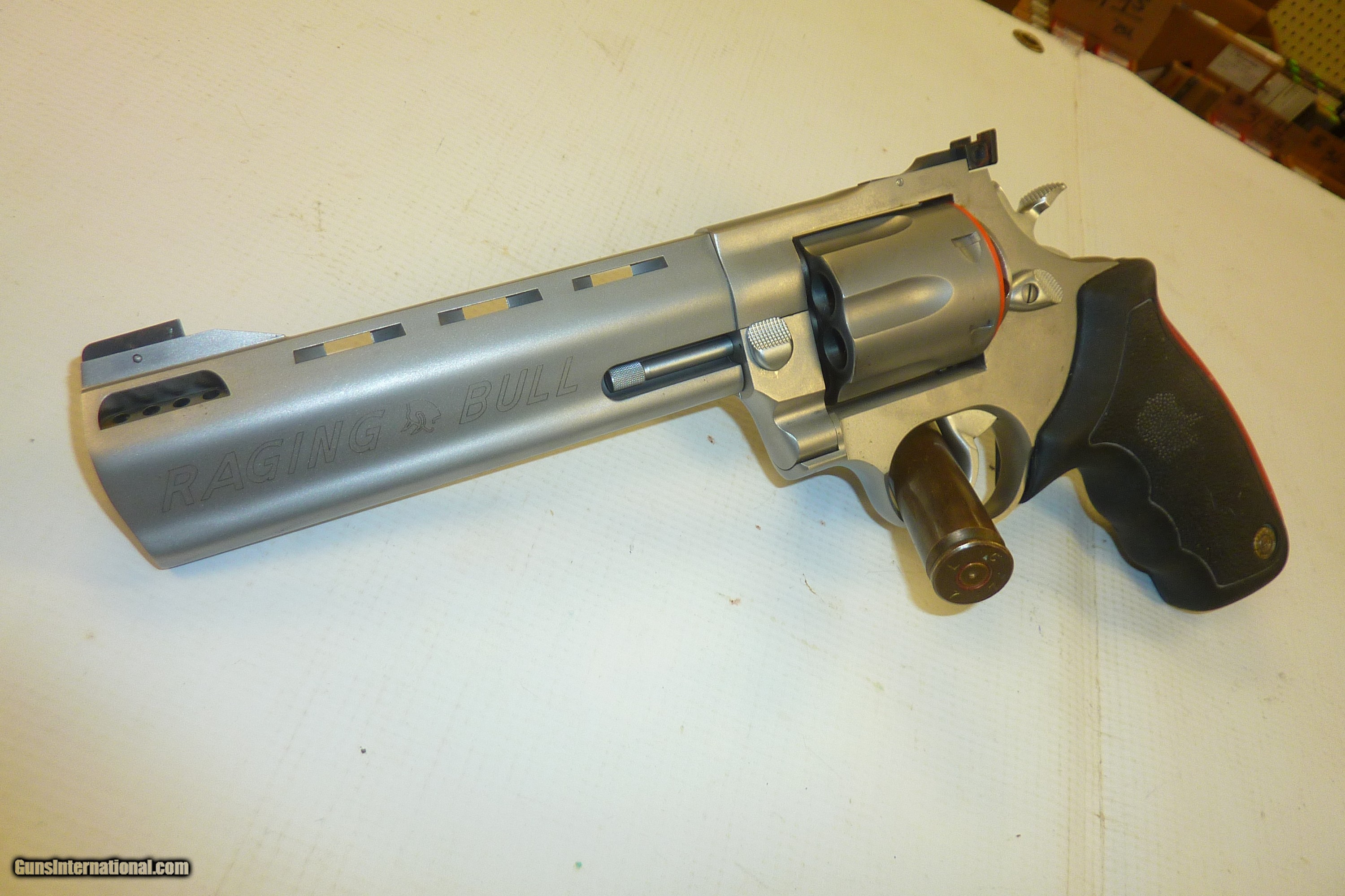 TAURUS RAGING BULL 44 MAG 6.5 TAURUS RAGING BULL 44 MAG 6.5