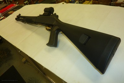 BENELLI M-4 12GA TACTICAL