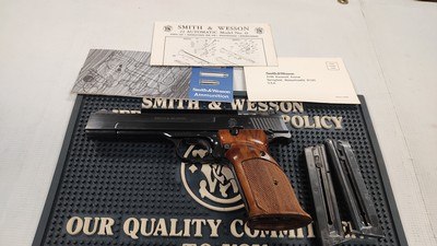 Smith & Wesson Model 41 22 cal 5.5