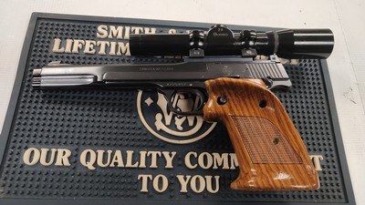 Smith & Wesson Model 41 7.5
